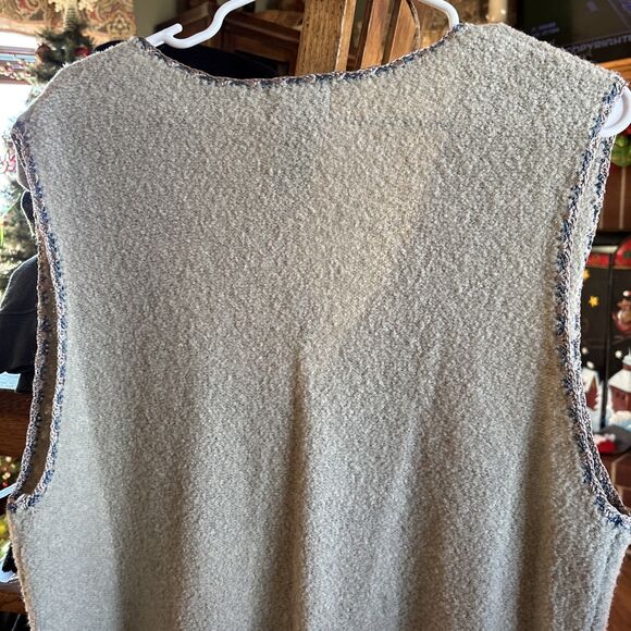 VINTAGE Koret Sweater Vest Large BEIGE GREEN EmbroiderY Floral Cottage Granny - Picture 6 of 6